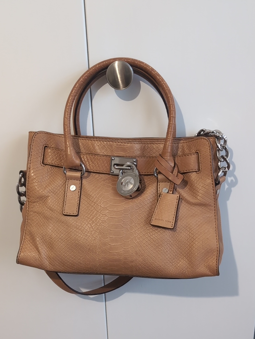 Michael Kors Hamilton Acorn Brown Saffiano Leather Shoulder Handbag Lock and Key